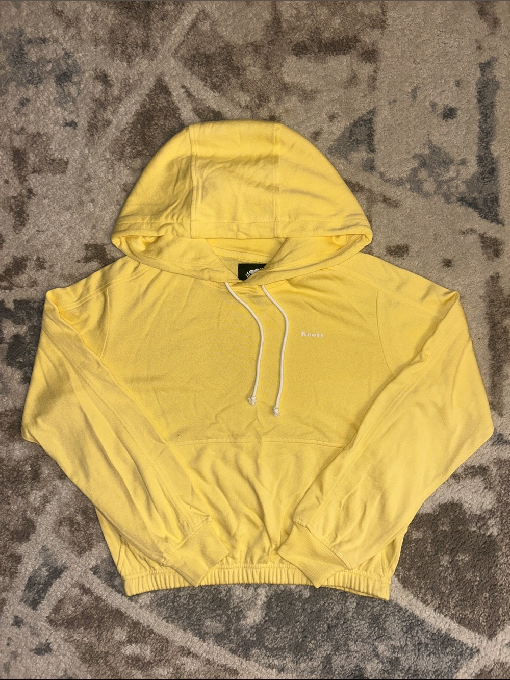 NWOT Roots hoodie